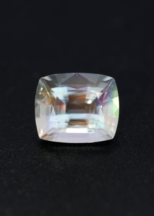 Rainbow Moonstone 1.36ct