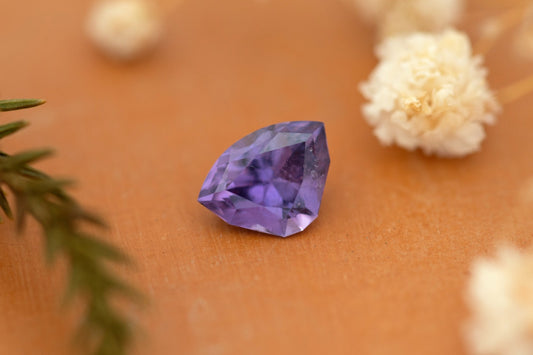Color-change Sapphire 1.10ct