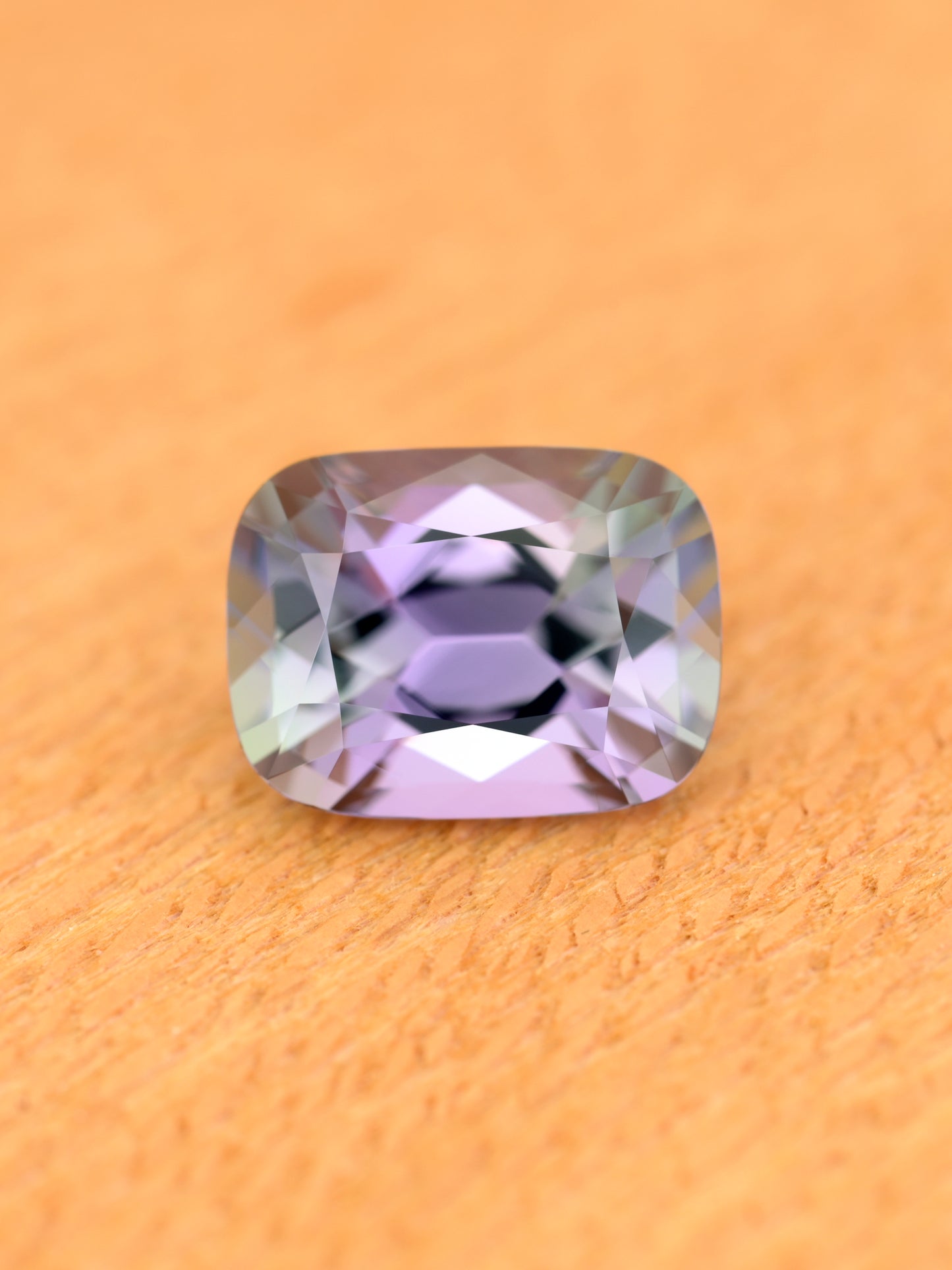Peacock Tanzanite 2.80ct