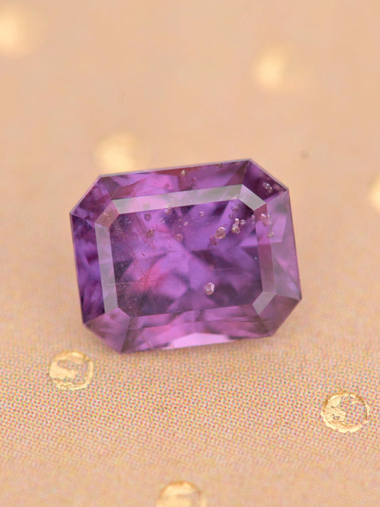 Color-shift Sapphire 1.25ct