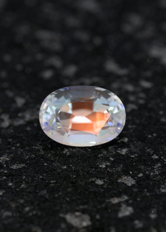 Rainbow Moonstone 1.32ct