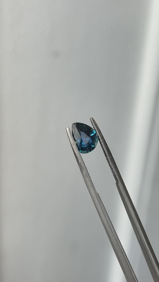 Teal Sapphire 1.72ct